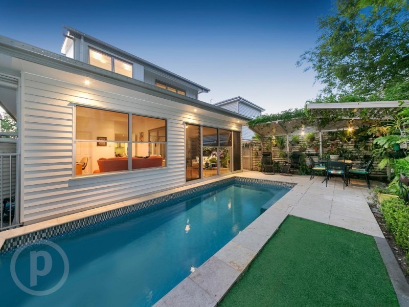 32 Dan Street, Graceville QLD 4075