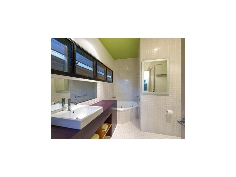 59 Goldieslie Road, Indooroopilly QLD 4068