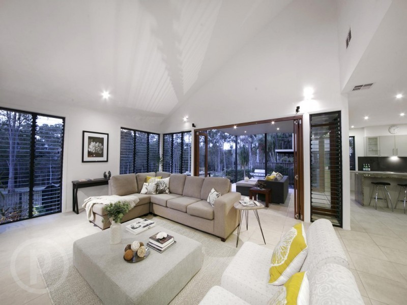 8 Silky Oak Drive, Brookwater QLD 4300