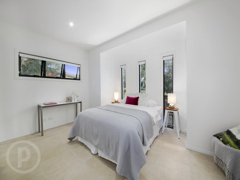 8 Silky Oak Drive, Brookwater QLD 4300