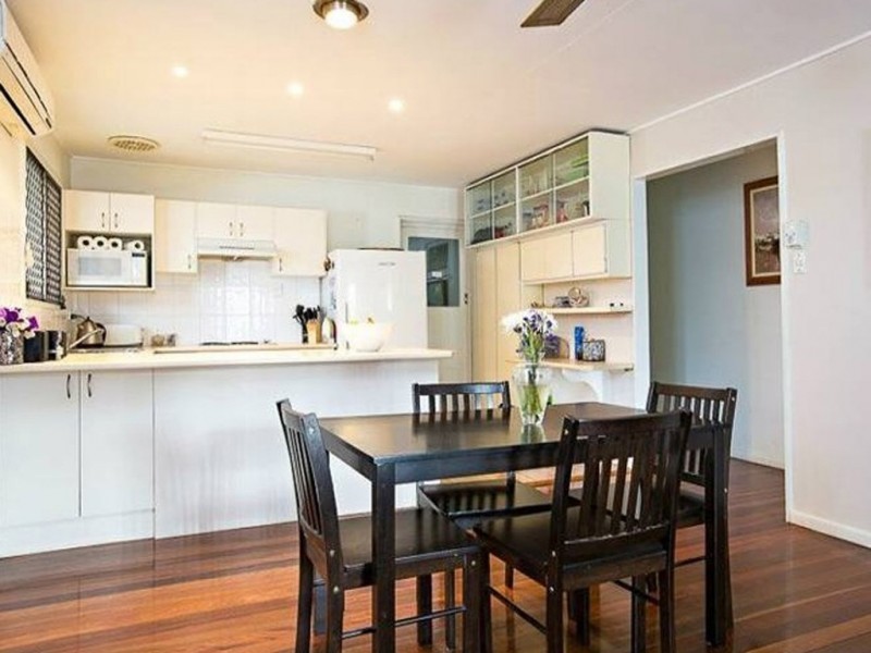 15 Borden Street, Sherwood QLD 4075