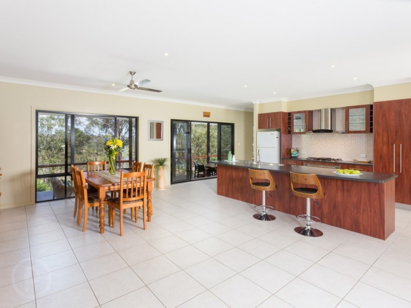 24 Solander Court, Karana Downs QLD 4306