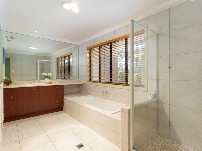 24 Solander Court, Karana Downs QLD 4306