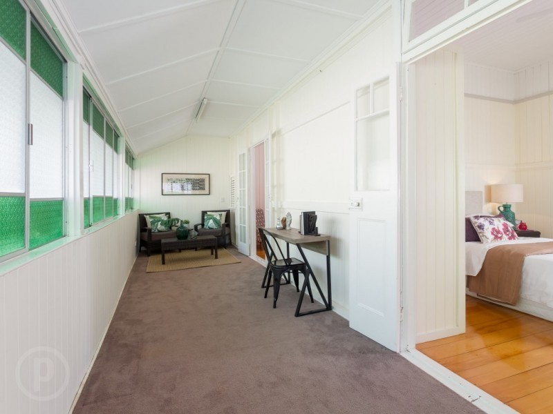 55 Strong Avenue, Graceville QLD 4075