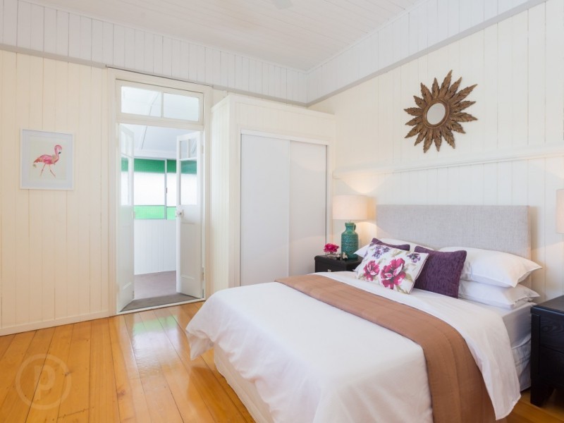 55 Strong Avenue, Graceville QLD 4075