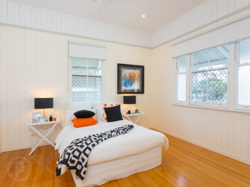 55 Strong Avenue, Graceville QLD 4075