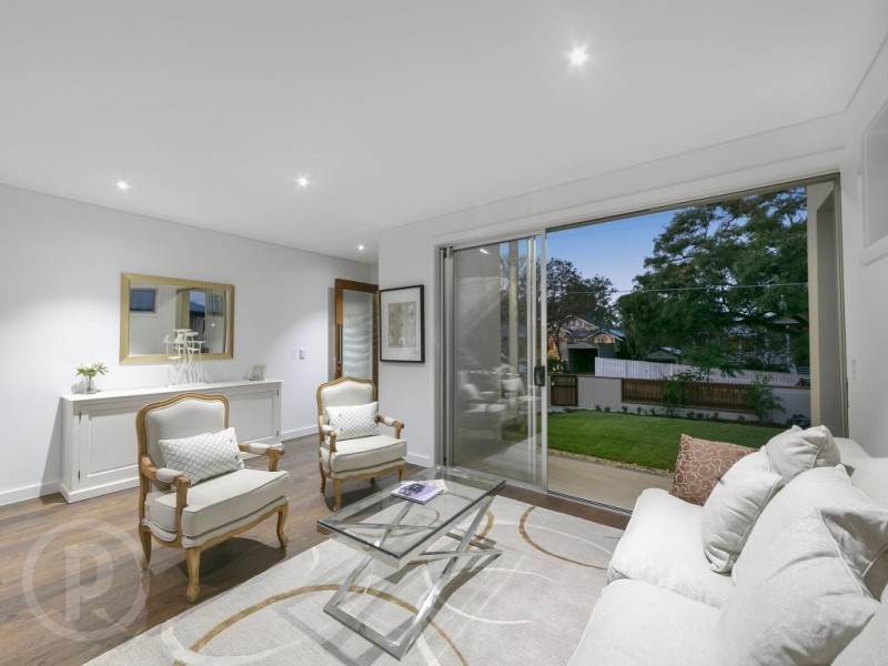 77 Gresham Street, East Brisbane QLD 4169