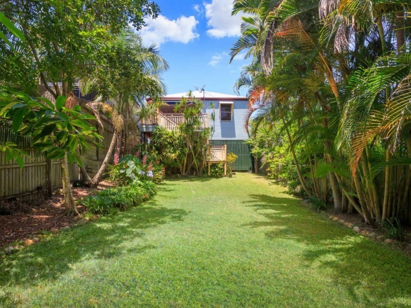 77 Lilly Street, Sherwood QLD 4075