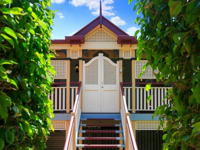 77 Lilly Street, Sherwood QLD 4075