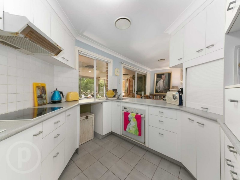 25 Wattlebrush Close, Bellbowrie QLD 4070