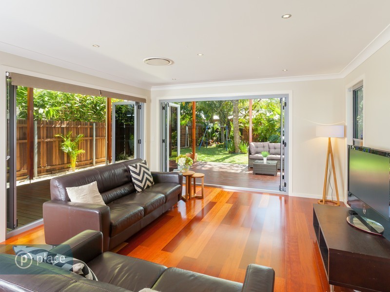 32 Strong Ave, Graceville QLD 4075