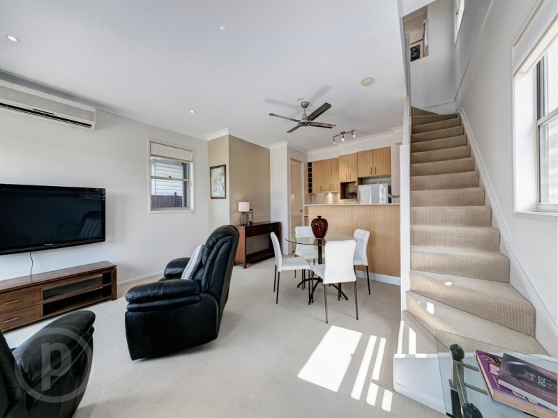 1/37 Hood Street, Sherwood QLD 4075