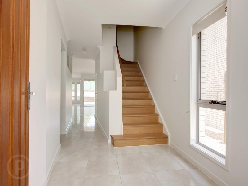 809 Oxley Road, Corinda QLD 4075