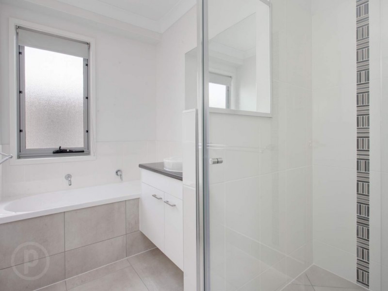 809 Oxley Road, Corinda QLD 4075