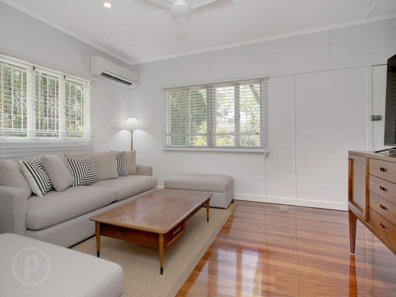 34 Bayford Street, Oxley QLD 4075