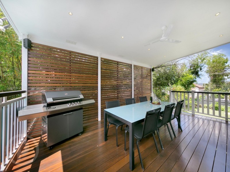 35 Thallon Street, Sherwood QLD 4075