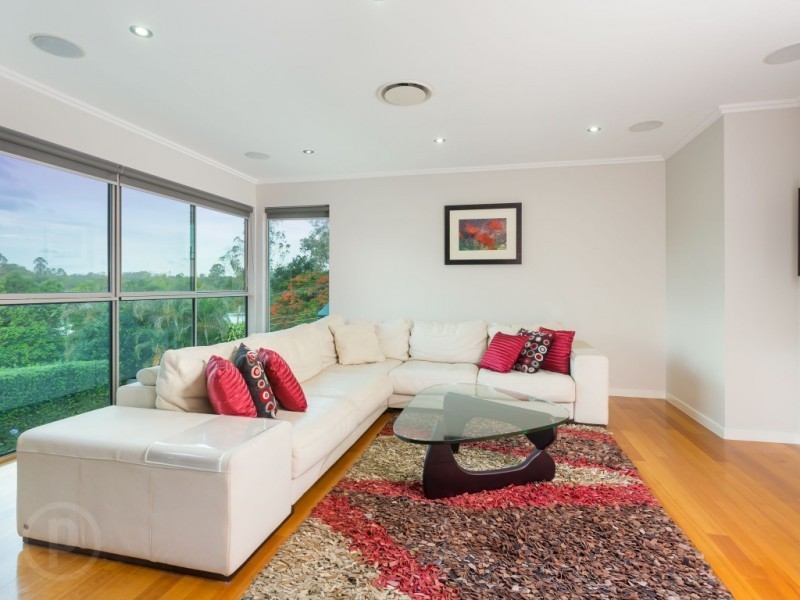 112 Hargreaves Avenue, Chelmer QLD 4068