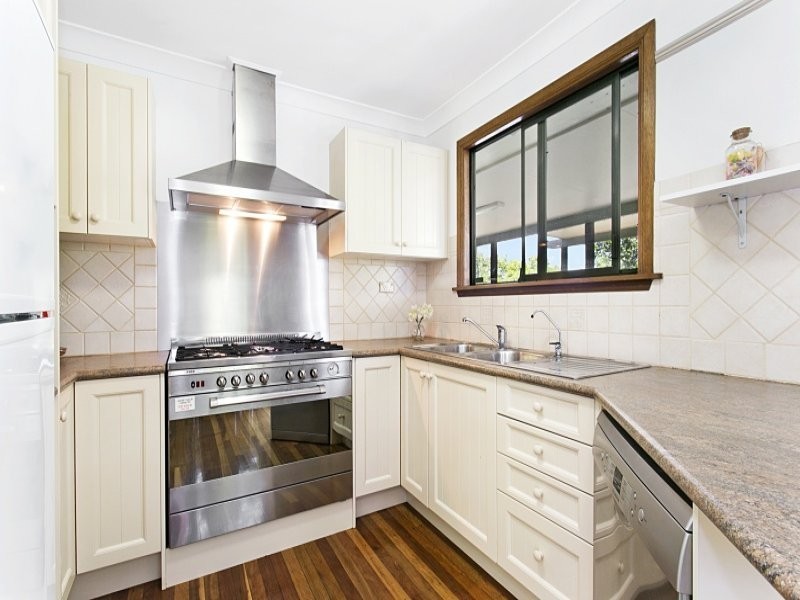 43 Brownie Street, Jamboree Heights QLD 4074