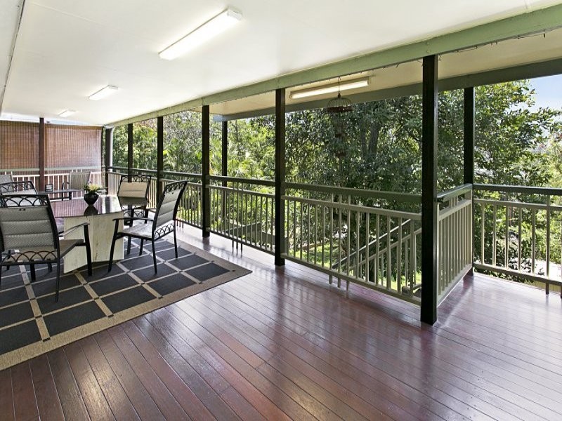 43 Brownie Street, Jamboree Heights QLD 4074