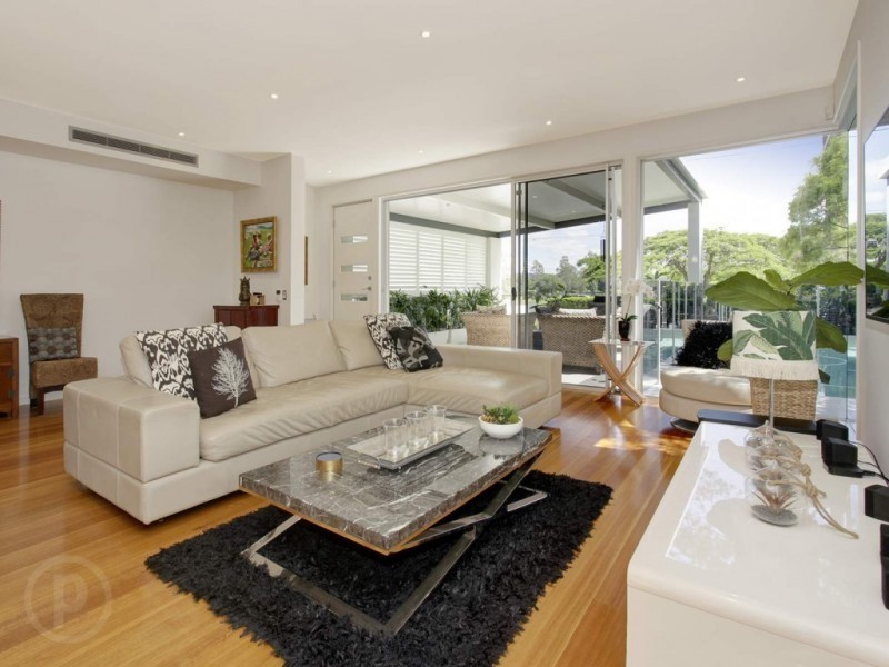 28 Teesdale Street, Corinda QLD 4075