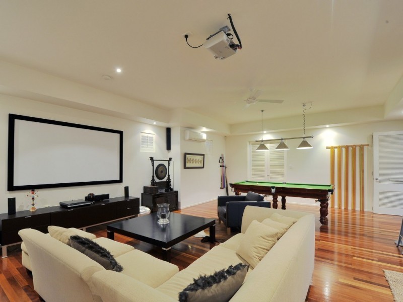 42 King Arthur Terrace, Tennyson QLD 4105