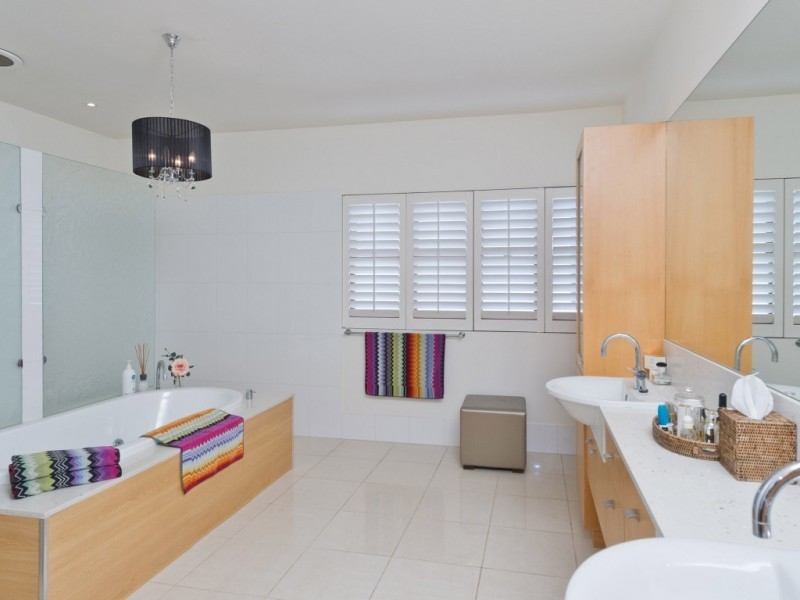 42 King Arthur Terrace, Tennyson QLD 4105