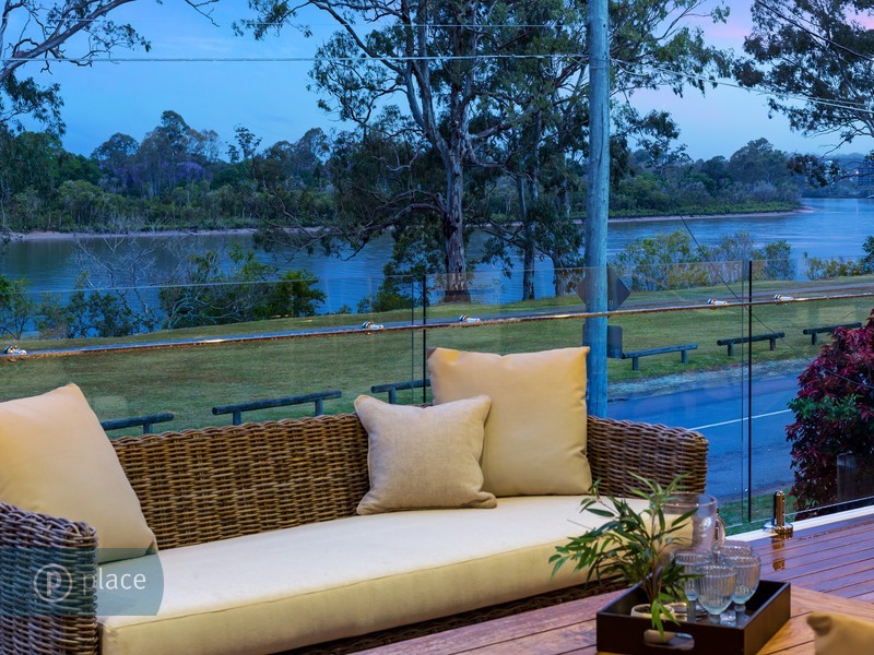 67 Nadine Street, Graceville QLD 4075