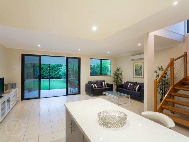 19 Merlin Street, Tennyson QLD 4105