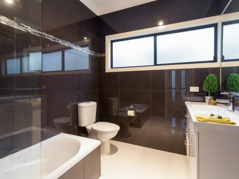 19 Merlin Street, Tennyson QLD 4105