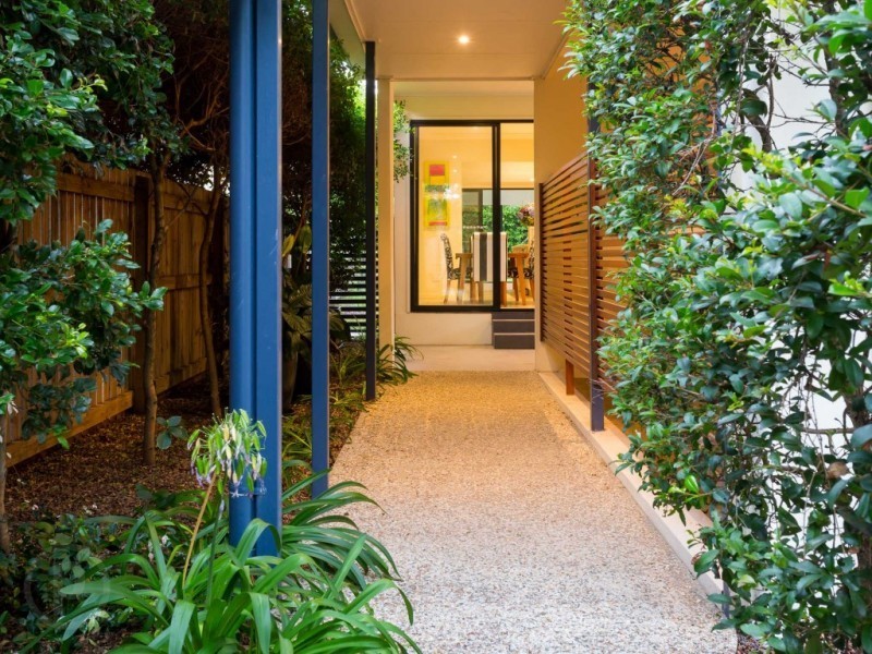 19 Merlin Street, Tennyson QLD 4105