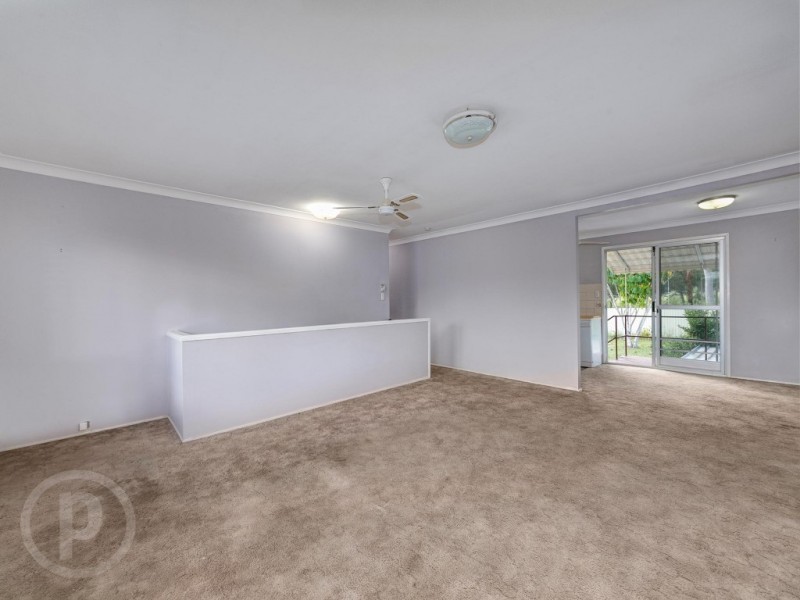 7 Ron Street, Camira QLD 4300