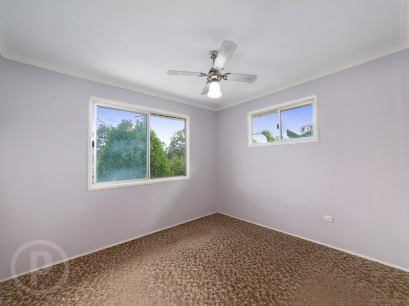 7 Ron Street, Camira QLD 4300