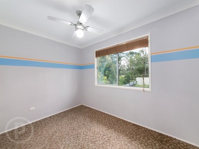7 Ron Street, Camira QLD 4300