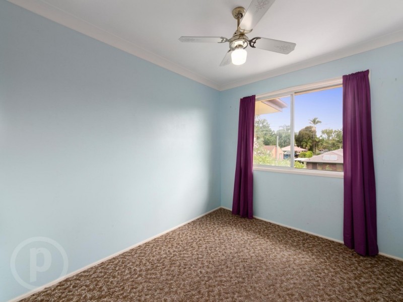 7 Ron Street, Camira QLD 4300