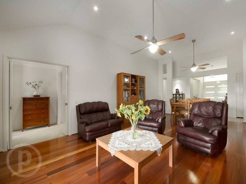 39 Fiddlewood Crescent, Bellbowrie QLD 4070