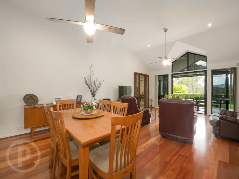 39 Fiddlewood Crescent, Bellbowrie QLD 4070