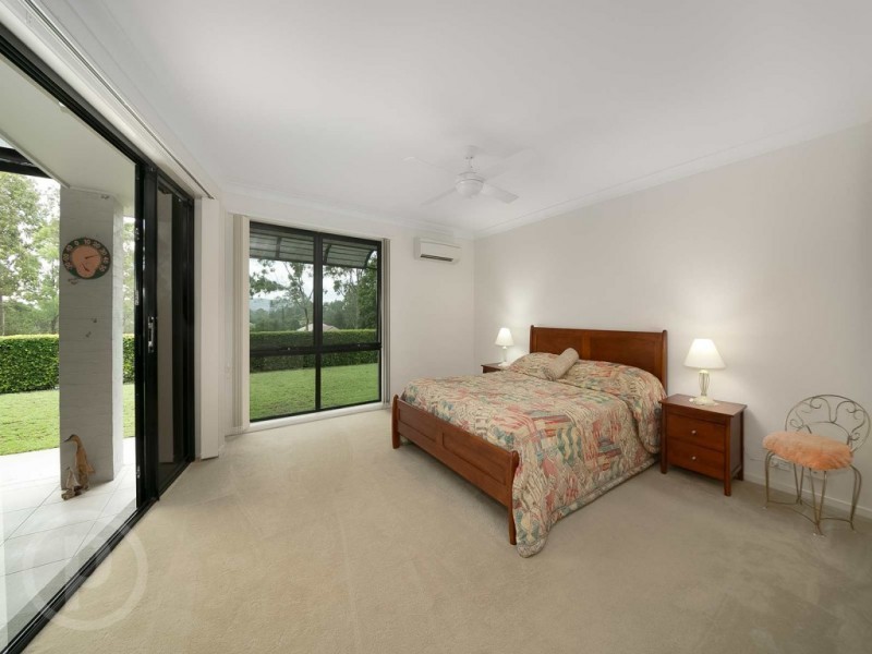 39 Fiddlewood Crescent, Bellbowrie QLD 4070