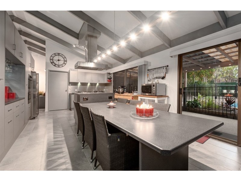 16 Anchusa Street, Bellbowrie QLD 4070