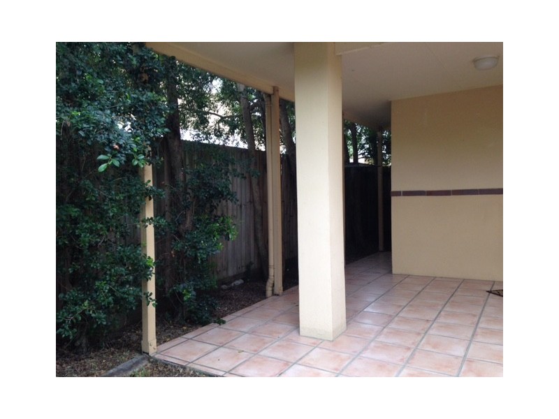 1/42 Hassall Street, Corinda QLD 4075