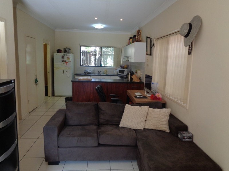 9/11 Cardross Street, Yeronga QLD 4104
