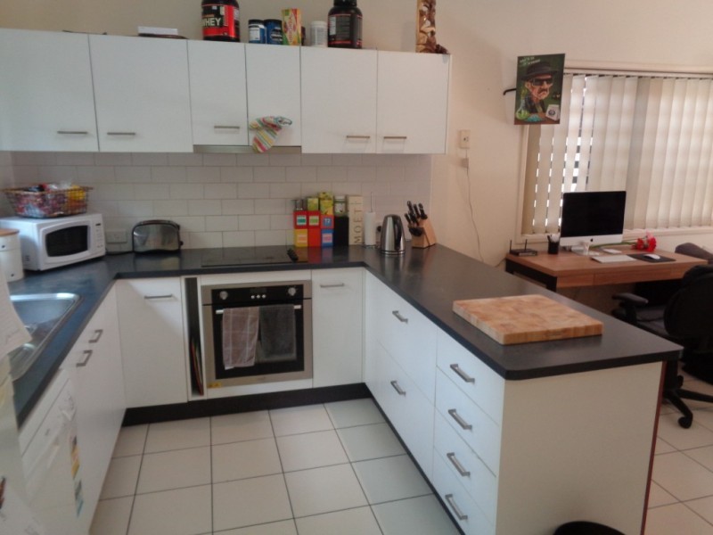 9/11 Cardross Street, Yeronga QLD 4104