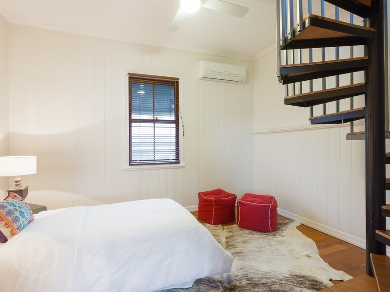 82 Rawlins Street, Kangaroo Point QLD 4169