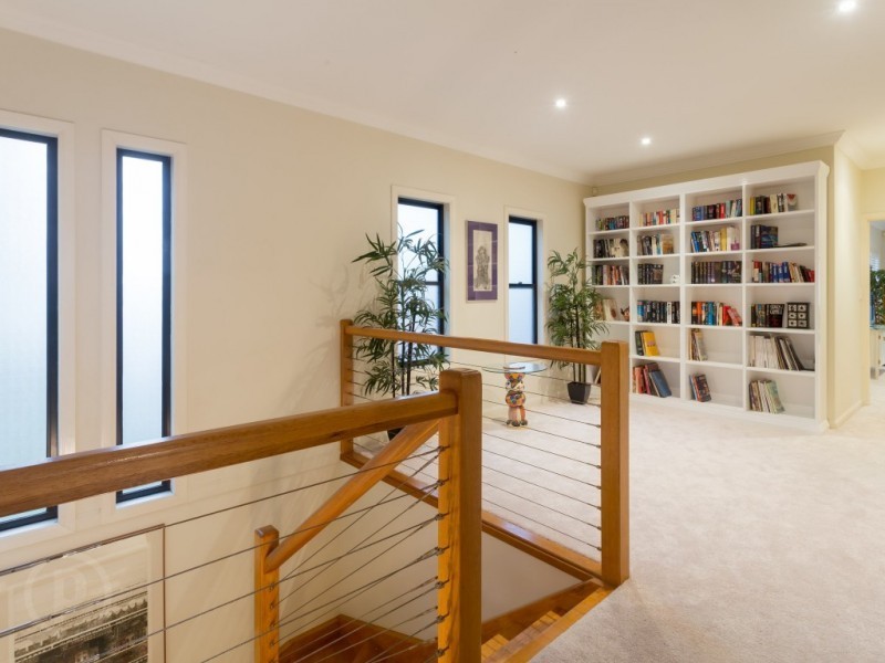 19 Merlin Street, Tennyson QLD 4105