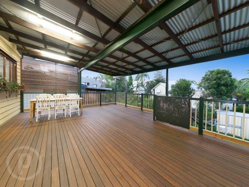 26 Graceville Avenue, Graceville QLD 4075