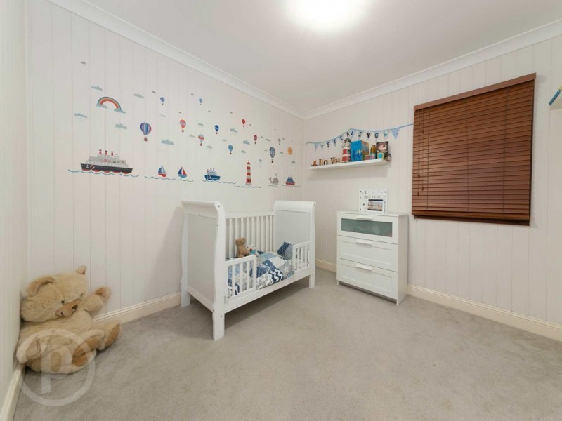 26 Graceville Avenue, Graceville QLD 4075