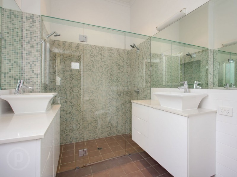 59 Strong Ave, Graceville QLD 4075