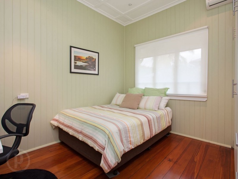 59 Strong Ave, Graceville QLD 4075