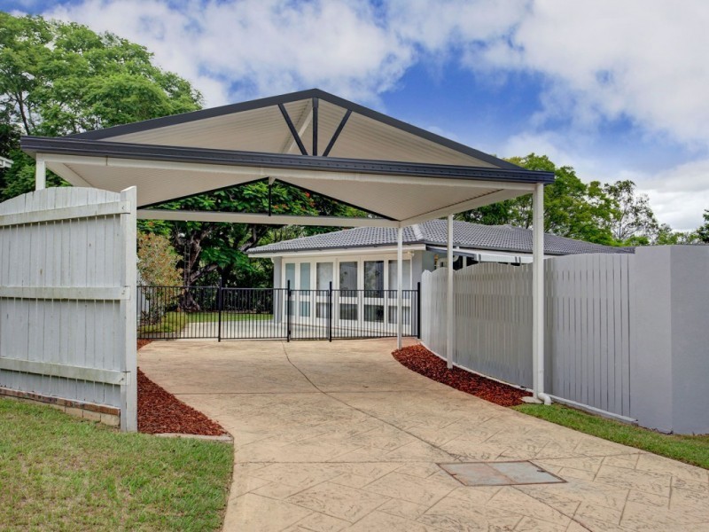5 Strathburn Street, Oxley QLD 4075