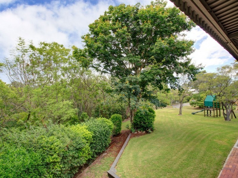 5 Strathburn Street, Oxley QLD 4075