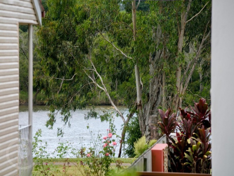 142 White Street, Graceville QLD 4075